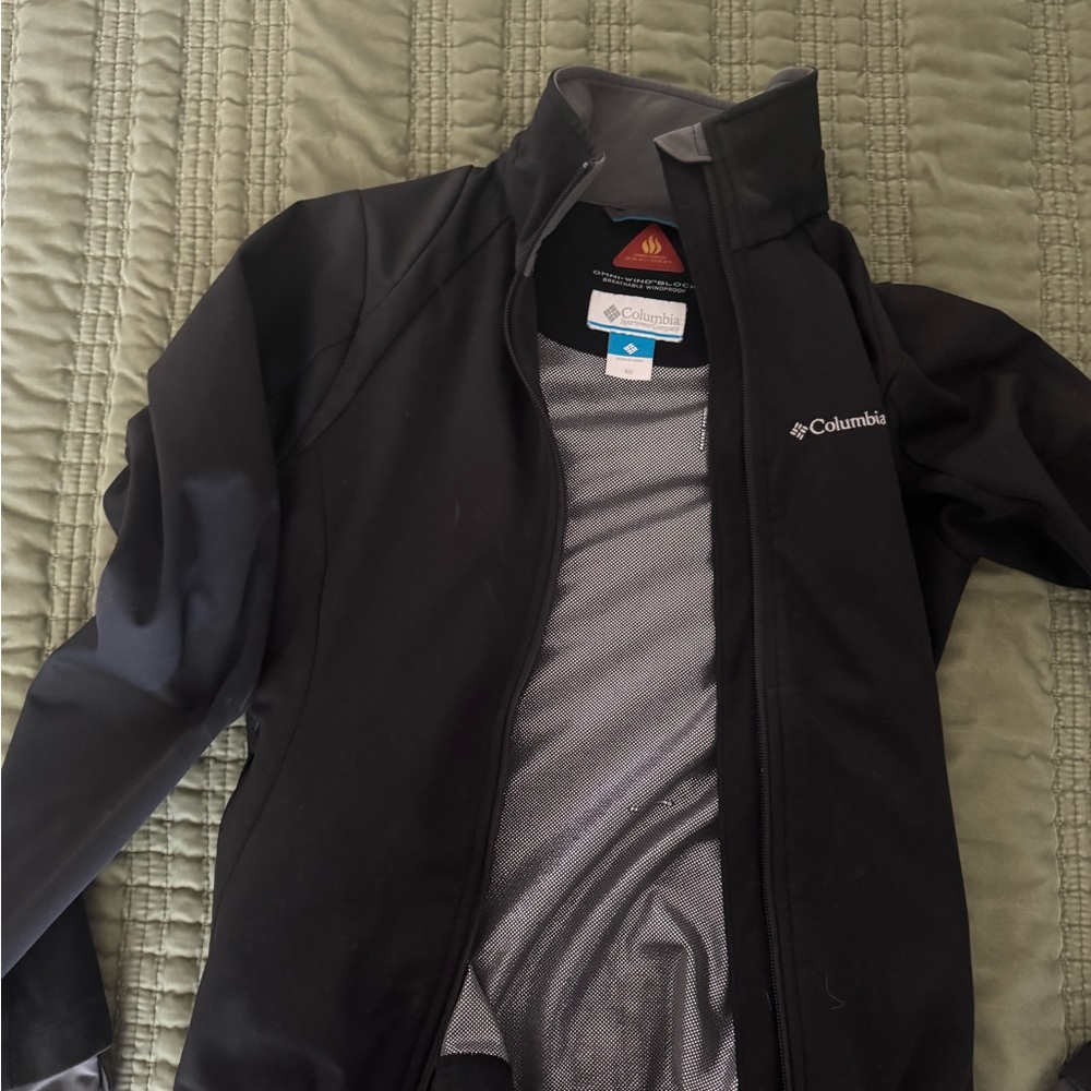 Columbia Charcoal and Black Softshell Jacket